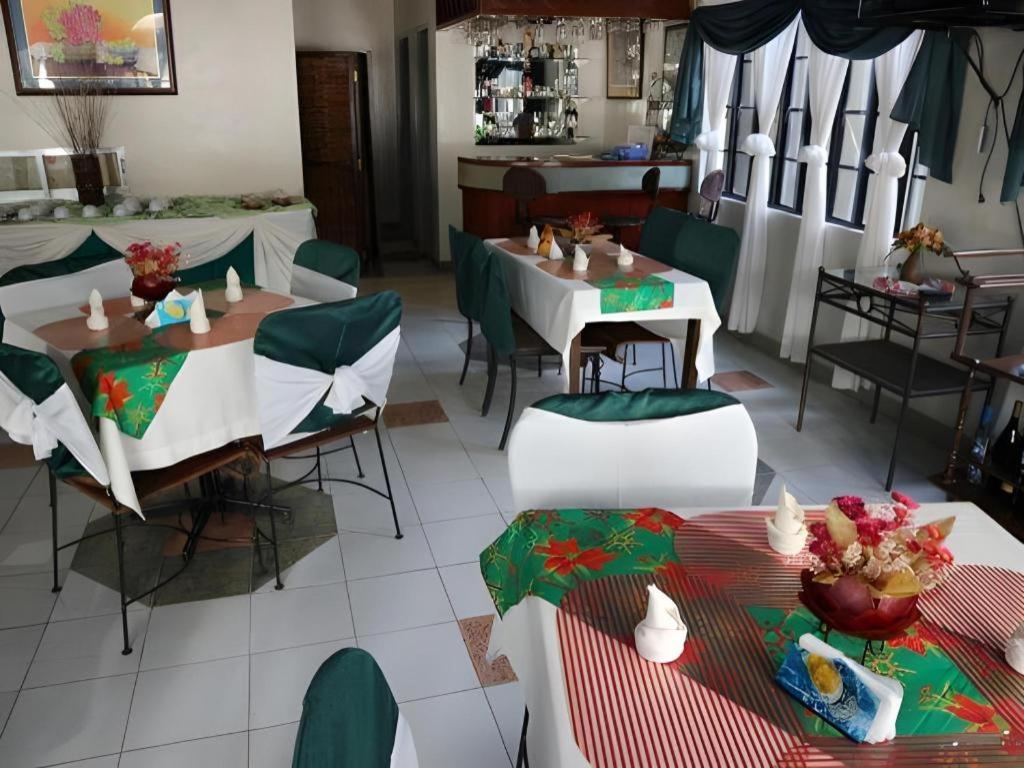 La Esperanza Hotel Kalibo Extérieur photo