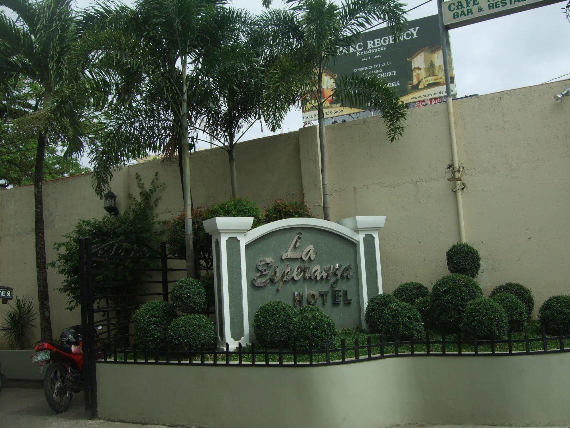 La Esperanza Hotel Kalibo Extérieur photo