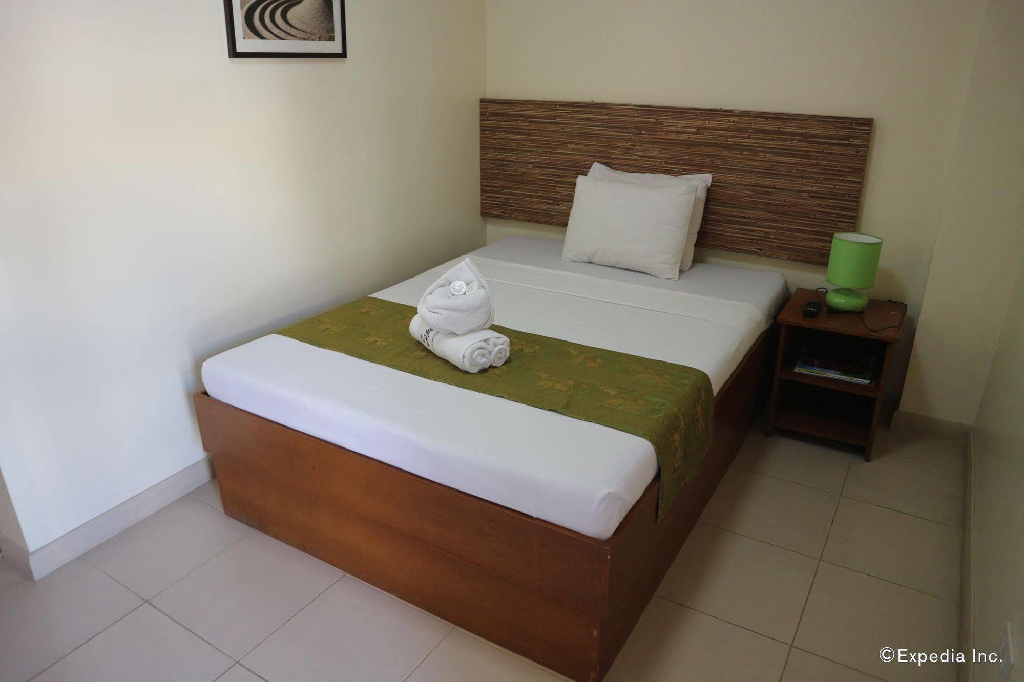 La Esperanza Hotel Kalibo Extérieur photo